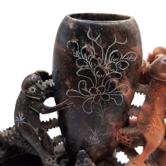 Vintage Asian Chinese Carved Soapstone Monkey Animal Vase - Brush Pot - Display - Picture 10 of 13
